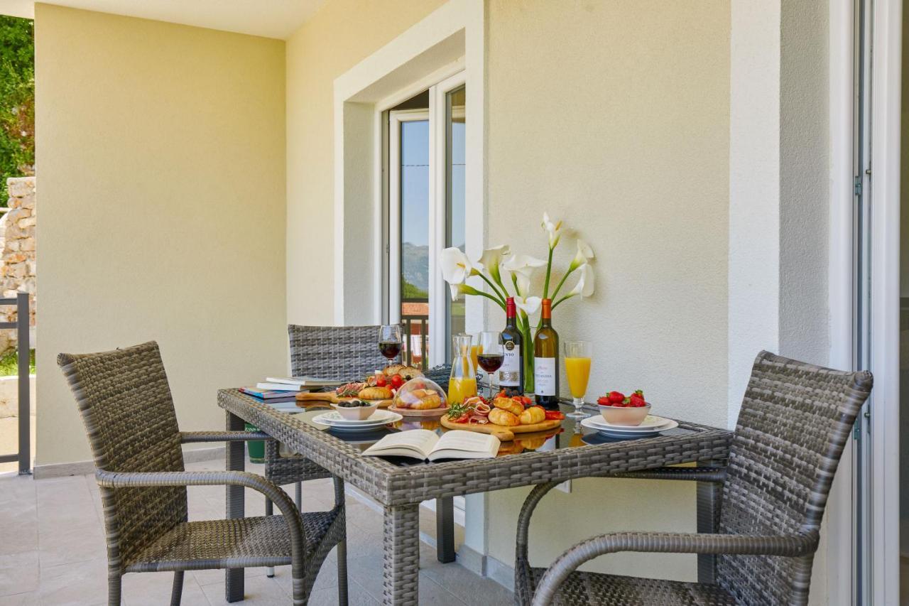 Peaceful Sunhill Apartments Kotor Dış mekan fotoğraf
